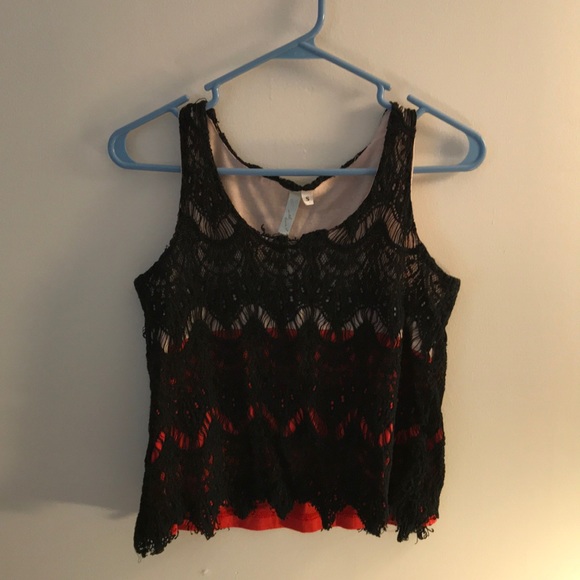 Black lace, under two tone nude and red shirt - Picture 1 of 3